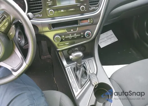 2015 Kia Optima Lx z USA, uszkodzony, nr VIN KNAGM4A78F5637619